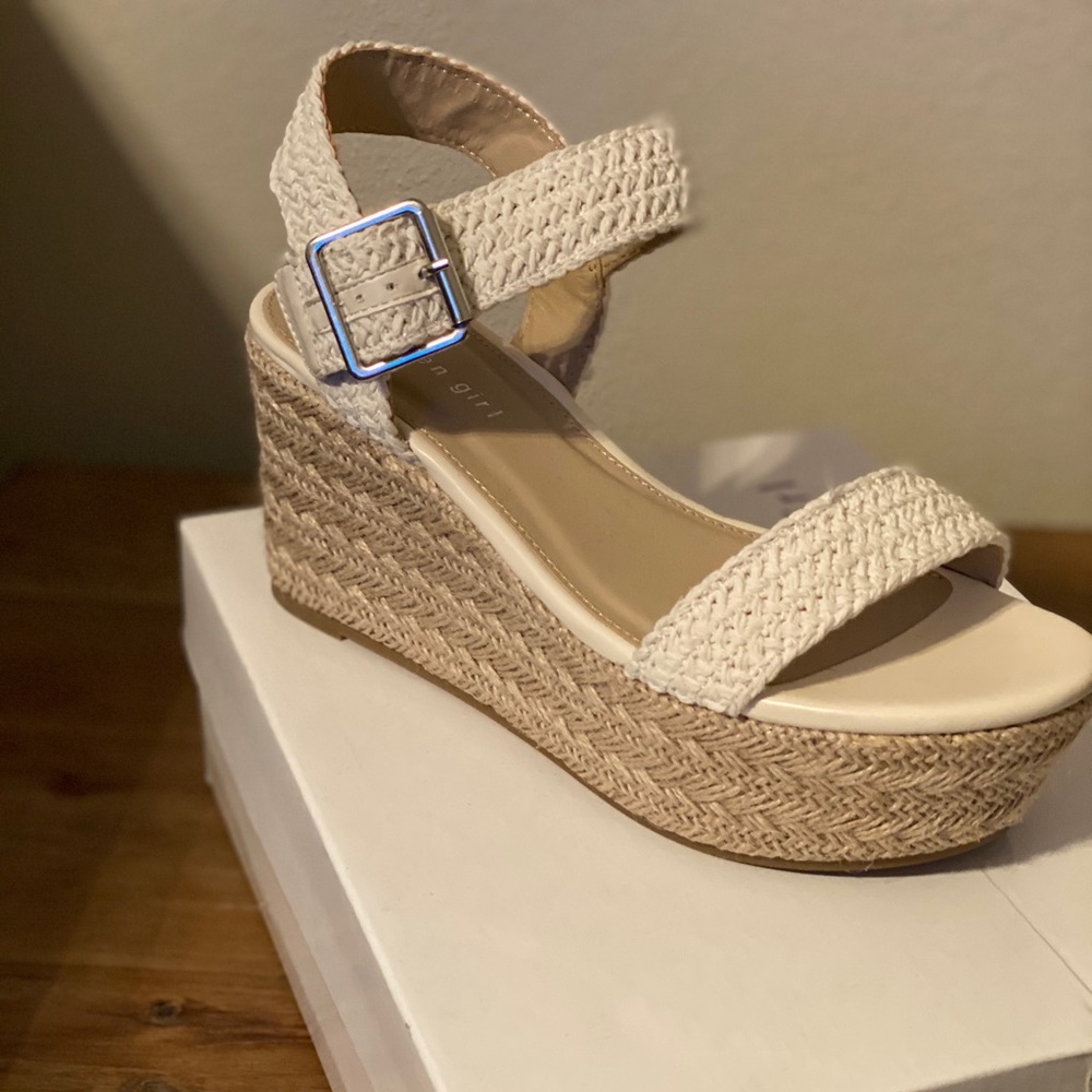 White open toe platform sandal heel